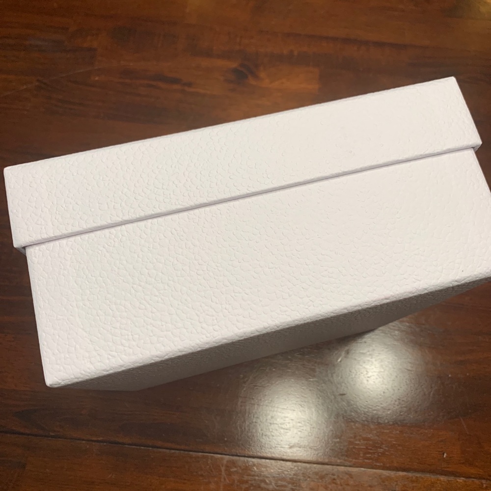 Dior Square Box White Grey Gifting Storage - Picture 7 of 7